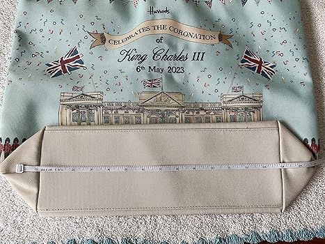 Amazon | [ハロッズ] 【並行輸入品】 チャールズ国王 コロ